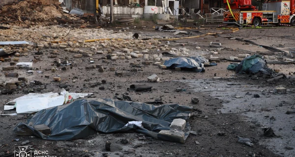 Пострадавших от ночных российских атак спасателей уже 19