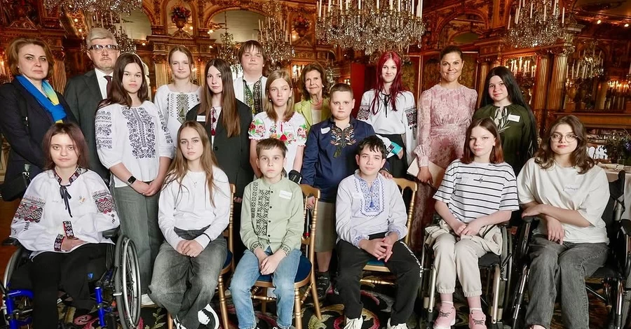 Королева и кронпринцесса Швеции пообщались с украинскими детьми-беженцами