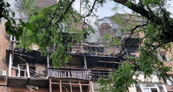 РФ ударила по зданию детской железной дороги в Харькове - есть погибший, минимум 18 раненых