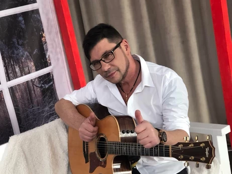 Друзья музыканта Лесика рассказали, из-за чего у него остановилось сердце на концерте: Отравили