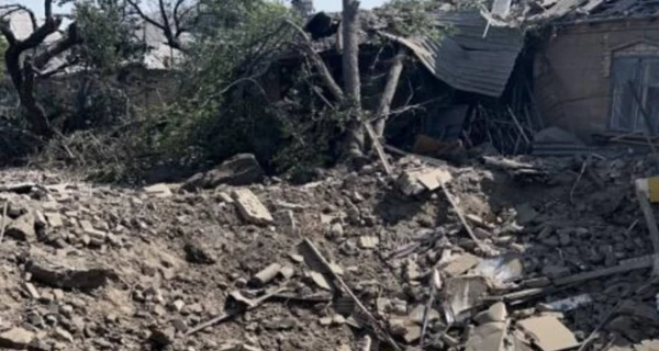 Россия ударила КАБами по Запорожью - ранена женщина, повреждена труба газоснабжения