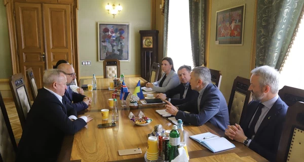 Во Львове заработало консульство Исландии, его возглавил Андрей Дещица