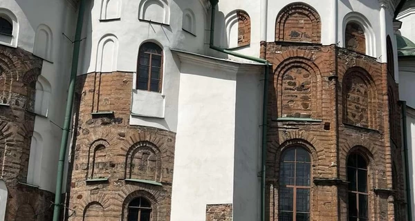 Россияне повредили Софийский собор и Одесскую киностудию