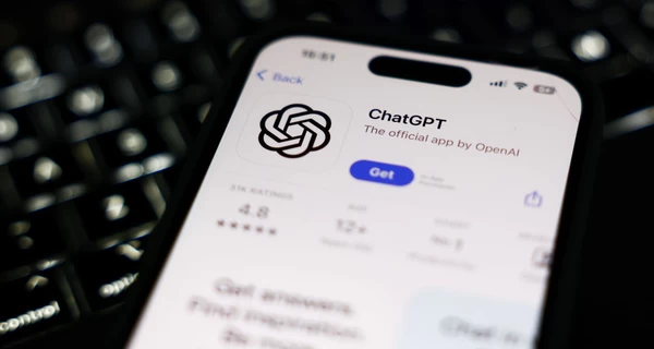 В работе ChatGPT произошел масштабный сбой по всему миру