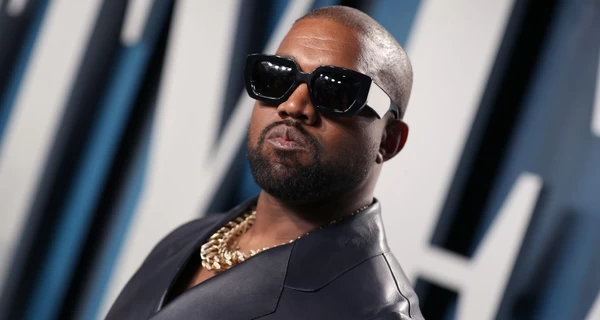 Канье Уэст во второй раз сменил имя - теперь он Йе Йе