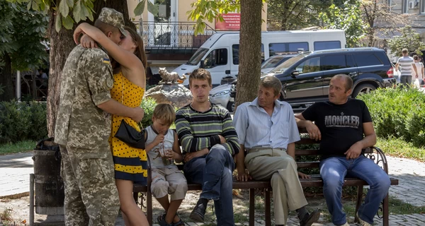 Електоральна група ухилянтів існує, і вона буде мати свій голос, - політологи про майбутні вибори