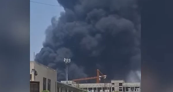 В Индии разбился пассажирский самолет, на борту которого находились более 240 человек