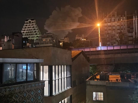 Ізраїль вдарив по Ірану, ЗМІ повідомляють про знищення військового командування країни