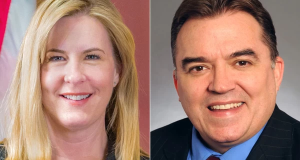 У США в результаті озброєних нападів поранено двох політиків-демократів, вони у важкому стані  