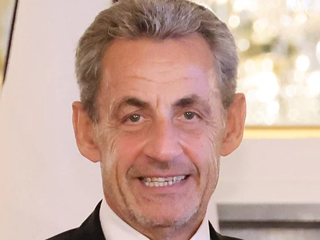 Экс-президента Франции Саркози лишили высшей награды страны