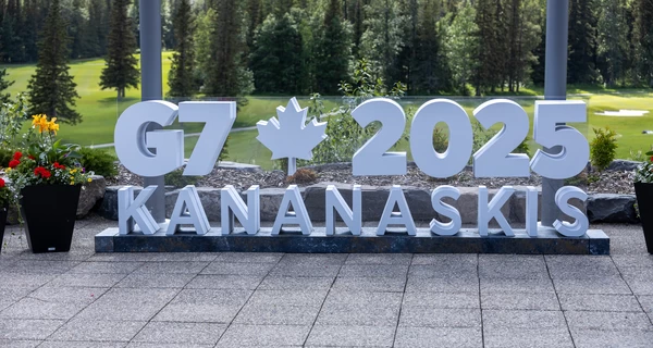 Володимир Зеленський завчасно повернувся в Україну з саміту G7