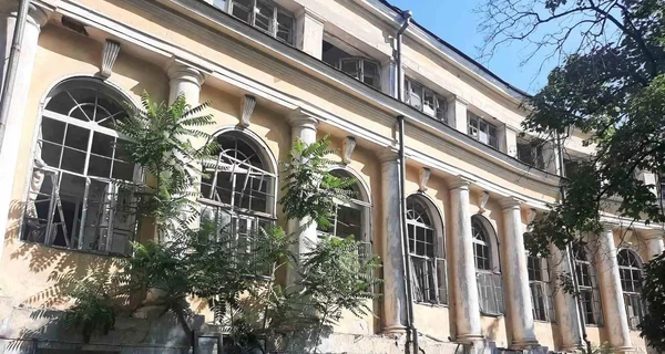 В Одессе россияне повредили старейшее медицинское учреждение города