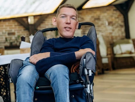 Блогери та ЗМІ поширювали збори на лікування львів'янина Назарія Гусакова - його запідозрили у шахрайстві