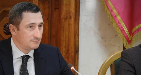 В Минединства заверили, что Чернышов находится в плановой командировке и не бежал за границу