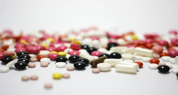 Минздрав усилил контроль за одним из самых популярных обезболивающих