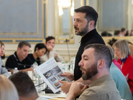  Зеленский опроверг заявления РФ о поражении Patriot во время атаки на Киев 