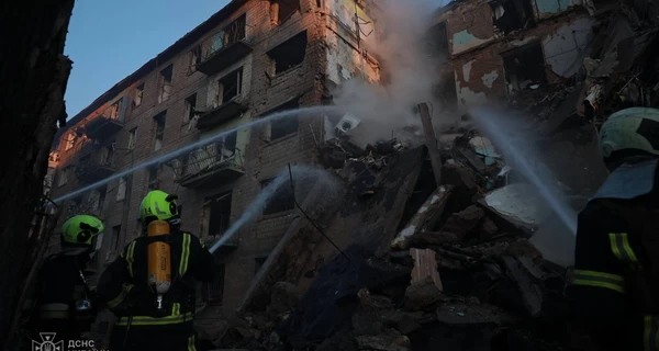 В Киеве разрушен подъезд многоэтажки, погибли 6 человек 