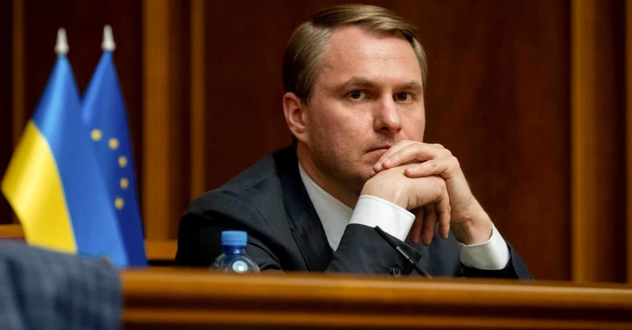 Генпрокурор Кравченко рассказал о своей квартире и бывшей жене 