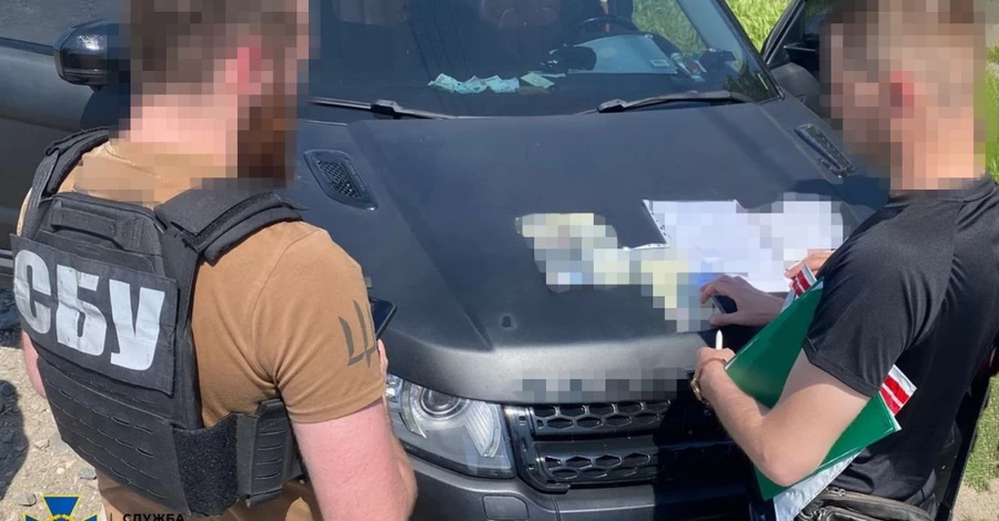 СБУ викрила угруповання, яке продавало ухилянтам фейкові програми Дія та Резерв+