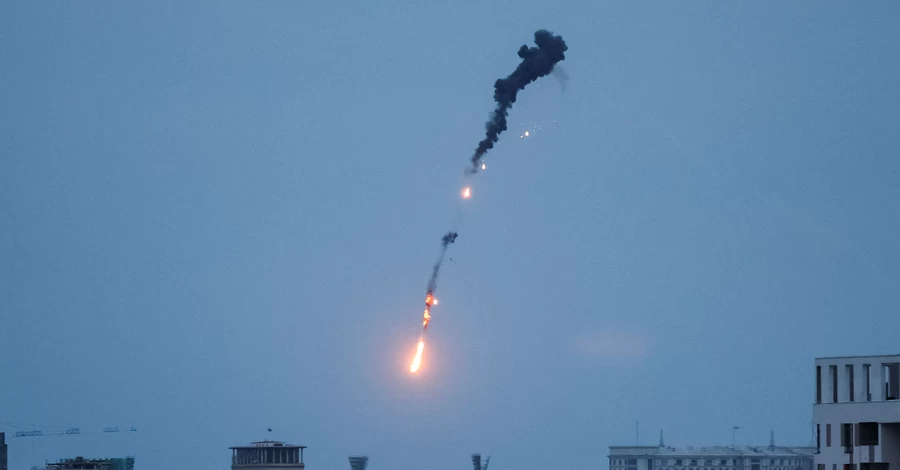 Силы ПВО сбили в районе Днепра новейшую бомбу-ракету россиян 