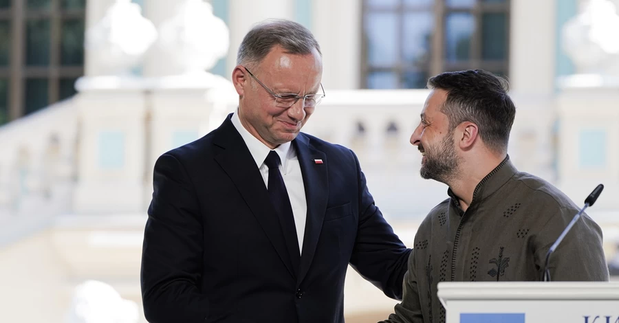 Зеленський вручив президенту Польщі Дуді орден Свободи