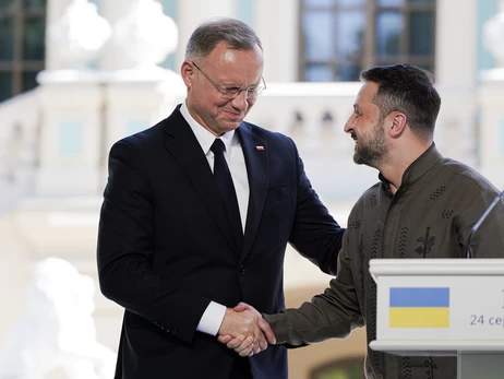 Зеленский вручил президенту Польши Дуде орден Свободы