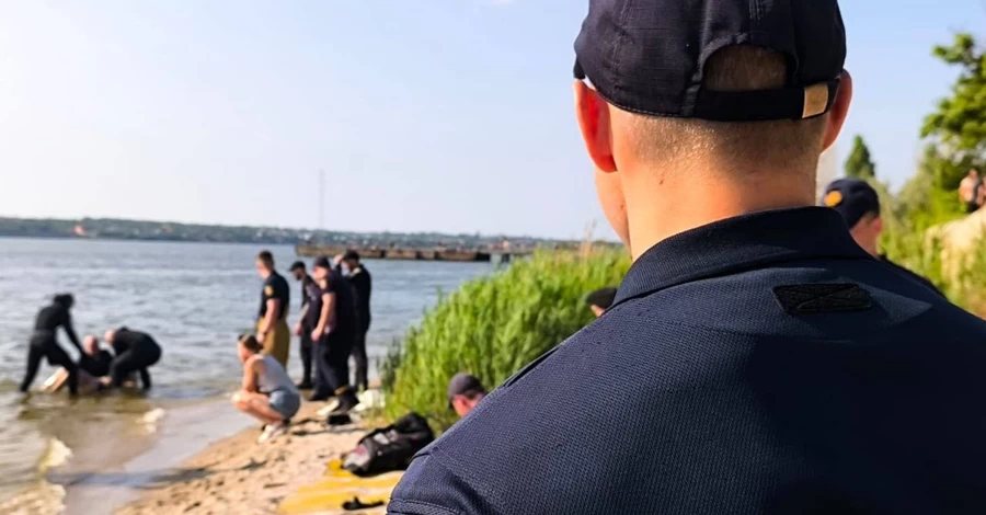 В июне почти 100 человек утонули в водоемах, в том числе 8 детей