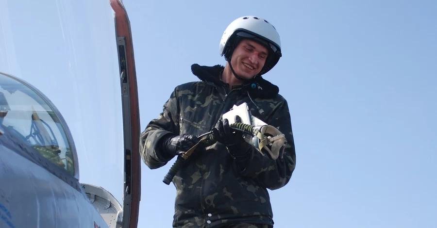 Під час відбиття масованої атаки загинув пілот F-16 Максим Устименко