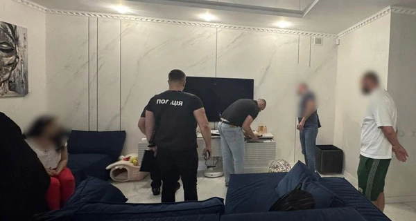 Дело Назара Гусакова: деньги активист получал на карту друга, который пытался сбежать от полиции