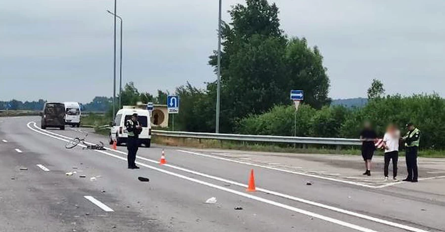 Житель Венгрии на Porsche сбил велосипедиста насмерть на трассе Киев-Чоп