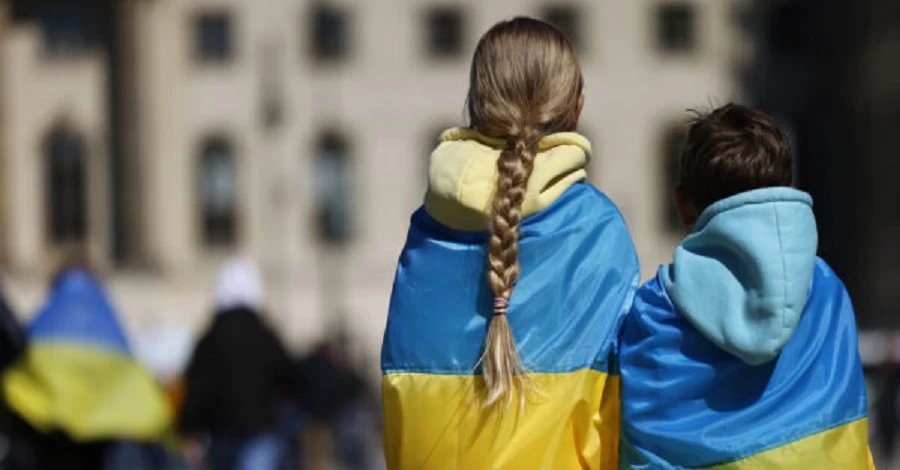 В Украину вернули трех подростков, которые отказывались учиться в российских школах