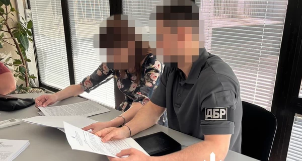 В Запорожье правоохранитель и адвокат присваивали квартиры одиноких умерших людей 