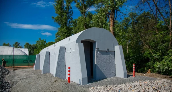 В Херсоне более 200, в Киеве – одно: почему столица не строит модульные укрытия