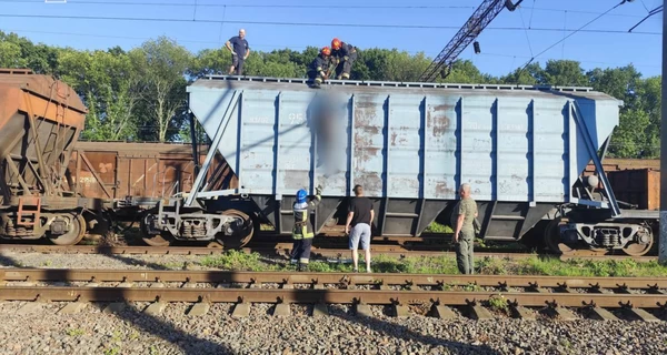На вокзале в Нежине пару ударило током - подросток погиб, девушка в реанимации