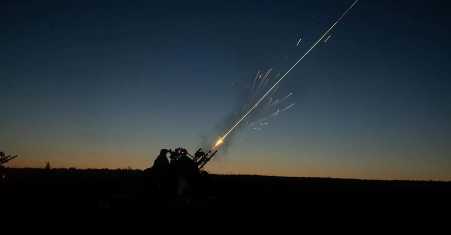 Росіяни атакували 4 ракетами С-300/400 та 101 дроном