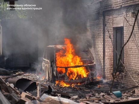 Россияне атаковали Запорожье дронами, по меньшей мере 10 пострадавших