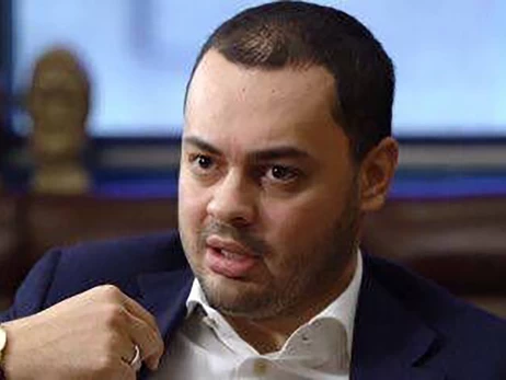 Куди українці віддають свої гроші: через соцмережі – у військовий бюджет Росії