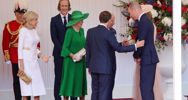 Кейт Миддлтон и принц Уильям встретили президентскую чету Франции на авиабазе Нортхольт