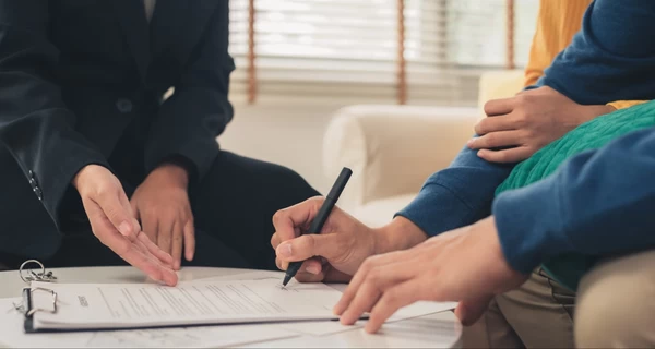 Мошенники охотятся на наследие военных: схемы старые, но действенные