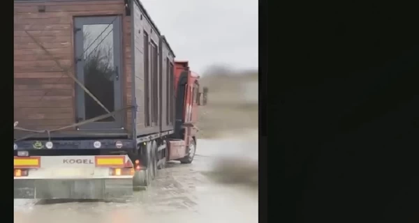 В России арестовали водителя фуры, из которой СБУ запускала дроны