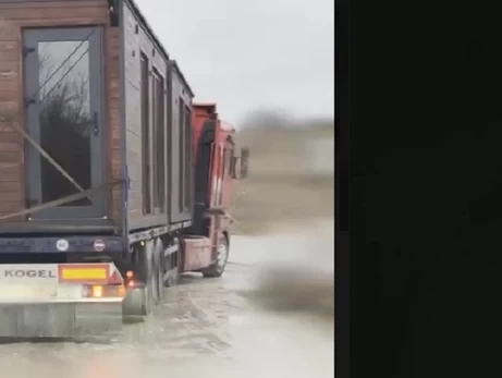 В России арестовали водителя фуры, из которой СБУ запускала дроны