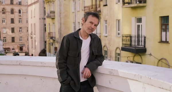 Святослав Вакарчук передал 3 миллиона гривен с концертов сольного тура на госпиталь 