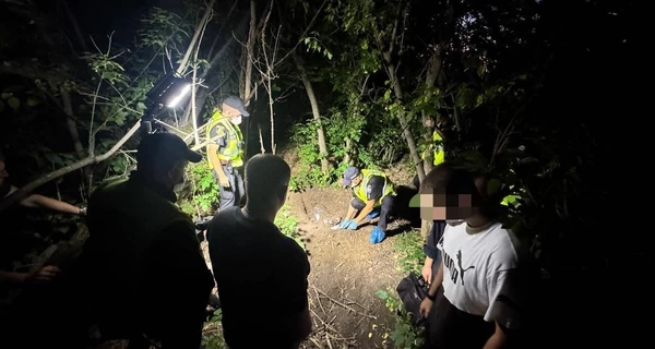 Подростку, который на Харьковщине убил друга пятью ударами ножом в сердце, сообщили о подозрении 