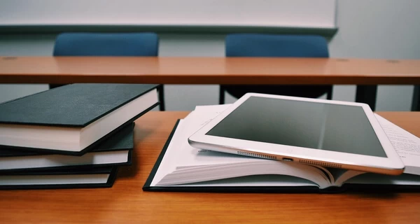 20% украинцев не использовали 908 грн на книги – их вернут государству