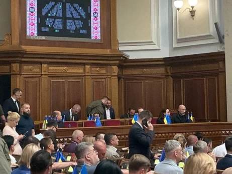 Рада дозволила українцям після 60 років служити в ЗСУ за контрактом