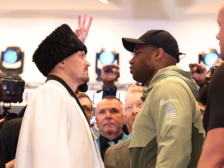 Де і коли дивитися трансляцію бою Усик - Дюбуа