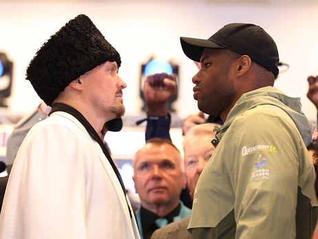 Реванш Усик-Дюбуа: букмекери спрогнозували, хто стане переможцем супербою