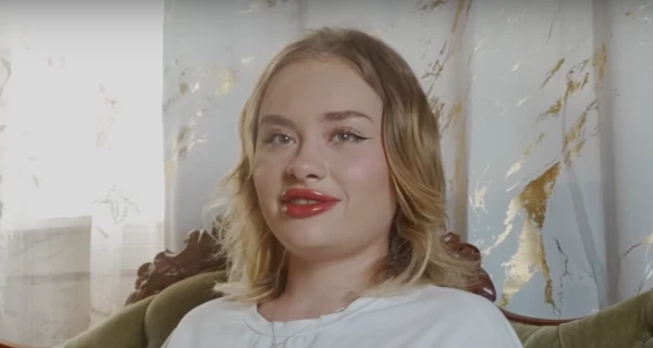 Украинская модель, которую избили в Дубае, дала интервью Собчак