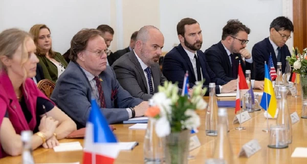 Руслан Кравченко и Василий Малюк во время встречи с представителями стран G7 обсудили события вокруг НАБУ