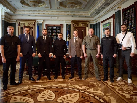 Зеленский на фоне протестов встретился с главами НАБУ, САП, ГБР, МВД и Генпрокурором